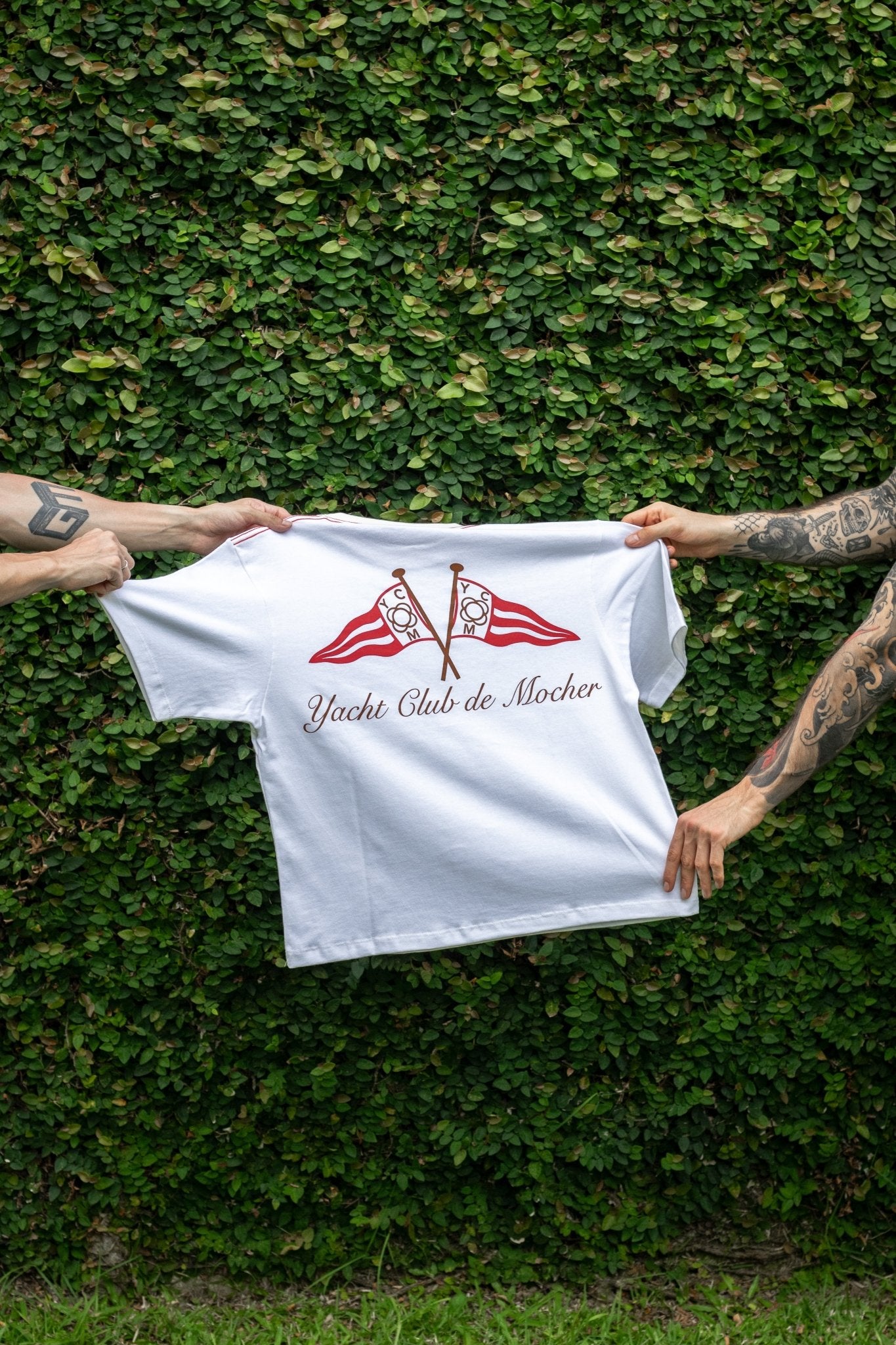 Camiseta YCM - Mocher Studios